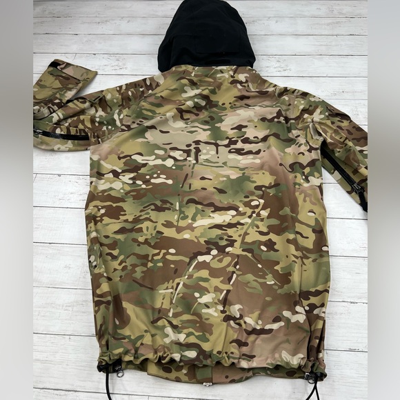 NikeLab Collection Crye Precision Shell Size Small Camo - Picture 4 of 12